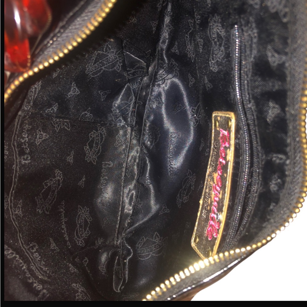 BETSEYVILLE BY BETSY JOHNSON Y2K Patent leather Hobo Bag - Picture 13 of 15